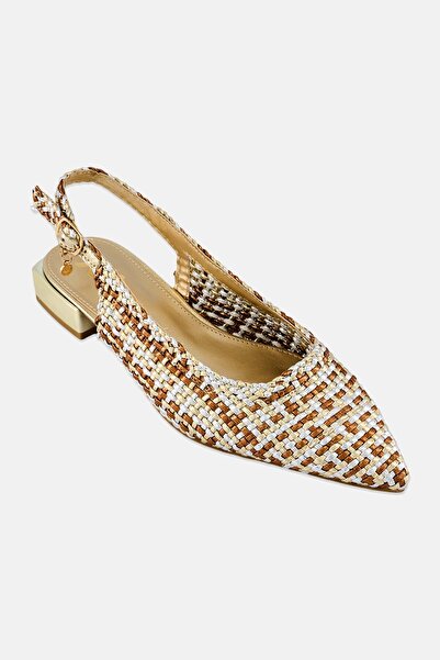 XTI Women Textured Adjustable Buckle Closure Pumps, Multicolor