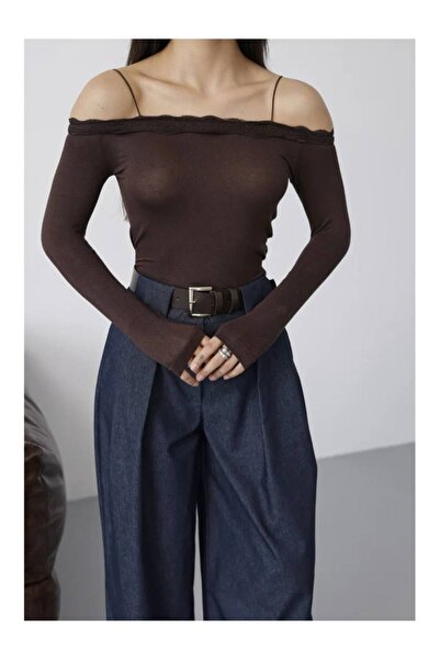 IŞILDA FASHION Bluza sa detaljima na ovratniku u stilu Madonne