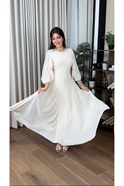 ٌRominz fashion فستان ناعم بكرستال كريب وشيفون مكسر - إطلالة ملكية راقية - مت...