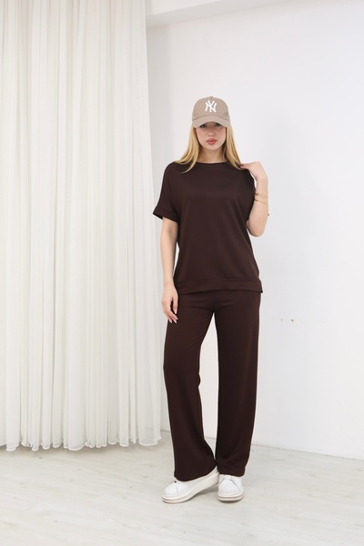 PIOVE طقم نسائي أساسي مكون من تي شيرت وبنطلون - مزيج رياضي كاجوال بقصة مريحة