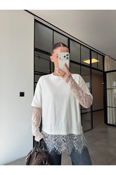 BB Bensu Buyruk تي شيرت كولاري دانتيل كبير الحجم باللون البيج