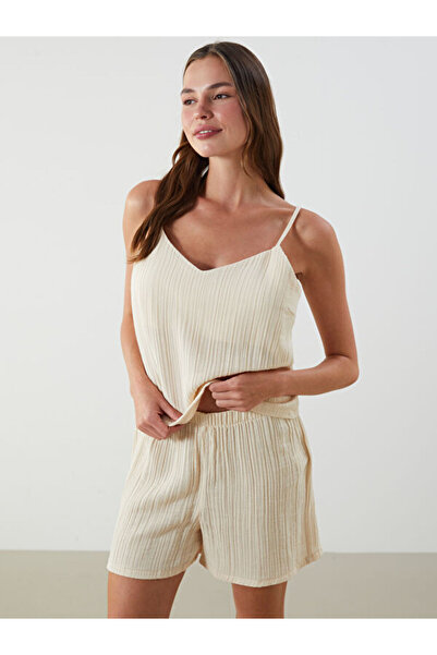 LC Waikiki Rmz Gi̇yi̇m Farkiyla V Dikim Textured Women's Shorts Pajama Set