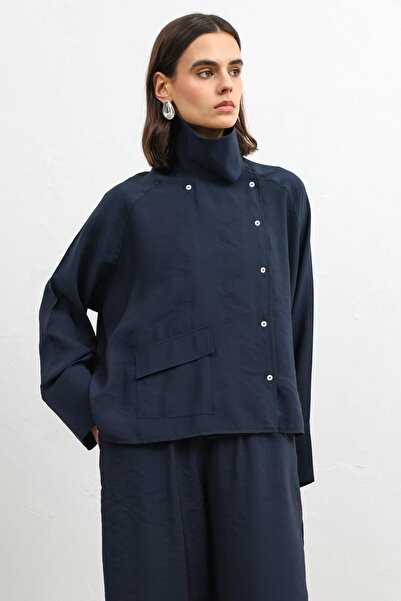 Antioch Lacivert Özel Dik Yaka Kadın Gömlek