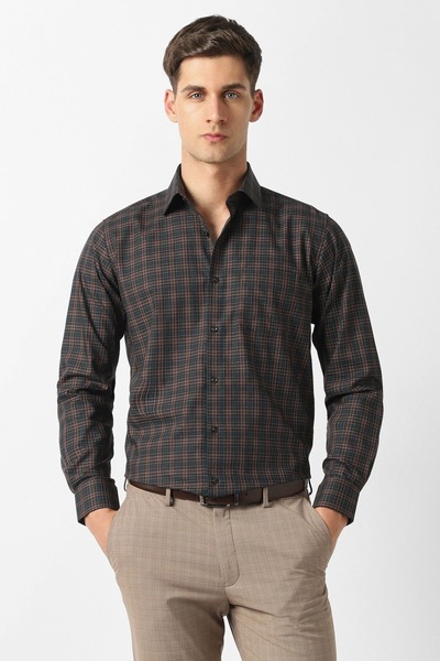 VAN HEUSEN Men Classic Fit Long Sleeve Shirt