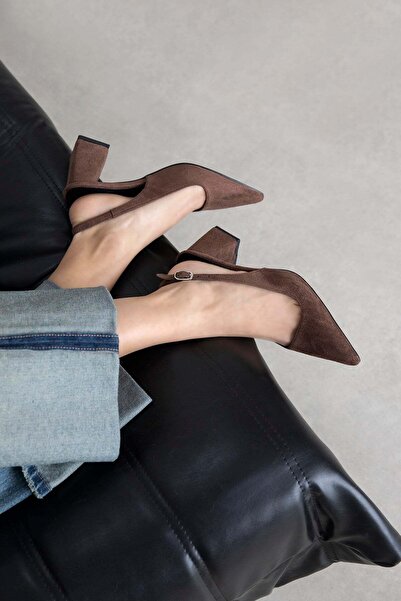 STRASWANS Дамски обувки със суетен ток от Stefan, кафяви