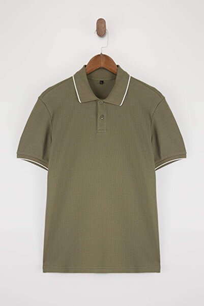 Trendyol Kollektion Khakifarbenes, einfarbiges Polo-T-Shirt mit regulärem Pol...