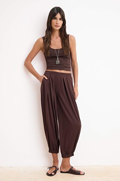 Trendyol Collection Pantaloni tricotați din piqué cu talie normală, maro, cu ...