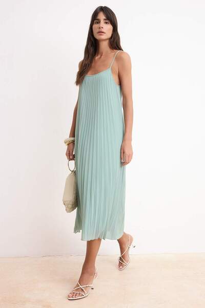 Trendyol Collection Mint Plain Slit Maxi Pleated A-Line Tulle Stretchy Knitte...