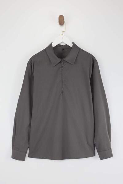 Trendyol Collection Anthrazitfarbenes Regular-Fit-Gabardine-Herrenhemd mit Po...