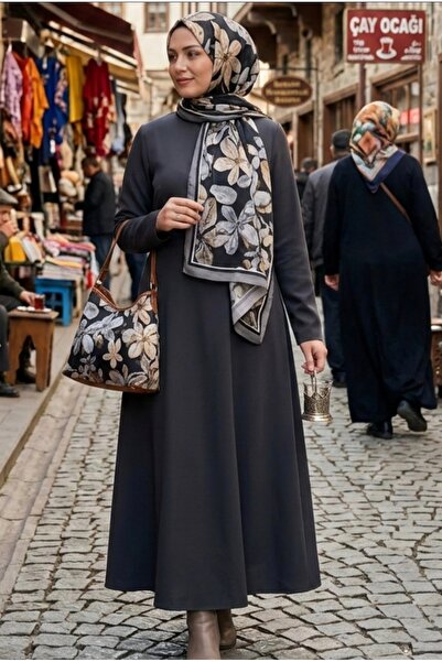 Nazellaa Dijital Siyah Gri Detaylı BeşÇiçek Soft Kraş Şal