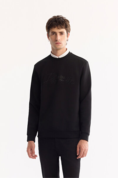 Avva سويت شيرت رجالي أسود بياقة دائرية من القطن مطبوع عليه قابل للتمدد من الج...