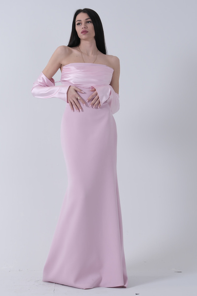 Feminist Довга вечірня сукня з драпіруванням на ґудзиках пудра 9705361