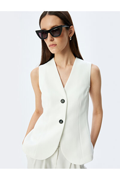 Koton سترة طويلة ذات قصة ضيقة وأزرار على شكل حرف V