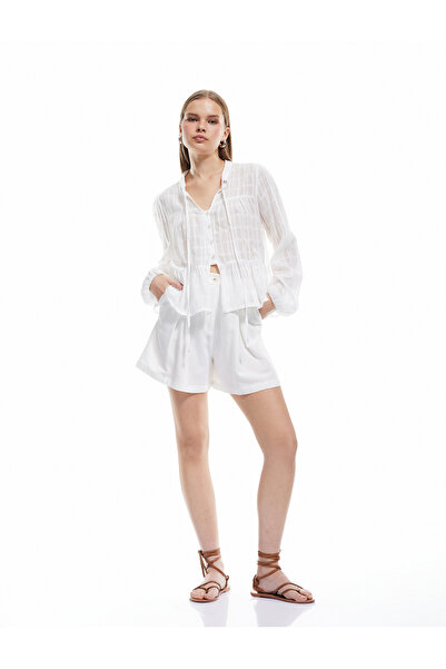 Koton Viskon Karışımlı Düğmeli Pileli Mini Şort