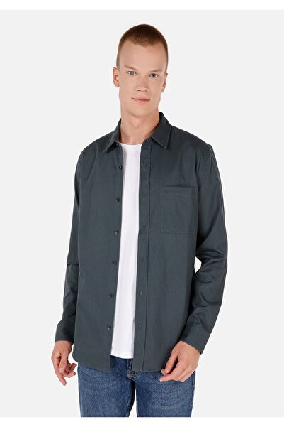 Colin's قميص رجالي ذو قصة ضيقة وياقة كلاسيكية وأكمام طويلة باللون الأخضر