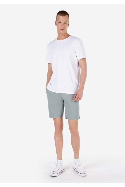 Colin's شورت رجالي أخضر اللون ذو قصة عادية قطن lu ذو خصر متوسط ​​ومسطح