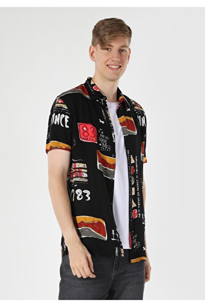 Colin's قميص رجالي أسود بأكمام قصيرة وياقة قميص لزجة وطباعة بدون جيوب