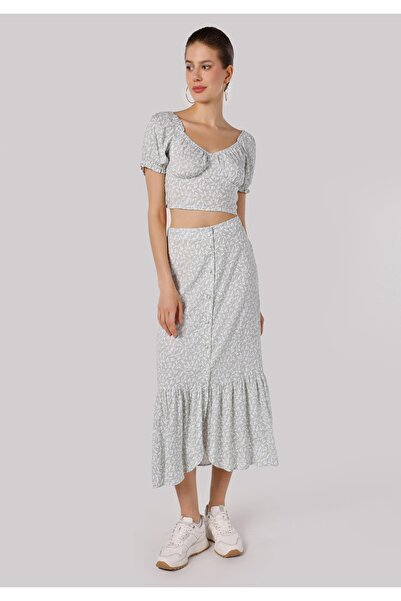 Colin's Slim Fit V Yaka Çiçekli Kadın Yeşil Kısa Kol Gömlek