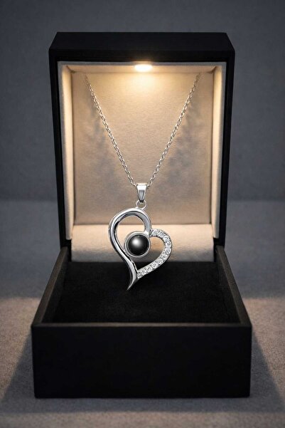 Ayenci 100 Dilde Seni Seviyorum Yazılı Gümüş Renkli Sevgili Kolyesi Kararmaya...