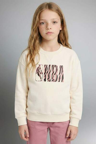 DeFacto Hanorac NBA oversize cu decolteu larg pentru fete F3419A825AU