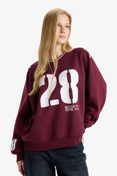 DeFacto Oversized Wide Fit V-Neck Printed Thick Sweatshirt E8793Ax25Wn