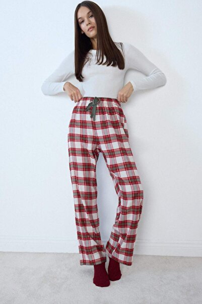 DeFacto Pantaloni de pijama în carouri din flanel, lungi, cu potrivire normal...