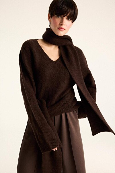 DeFacto Nahtloser Strickpullover mit V-Ausschnitt und weicher Textur F4800AX25WN