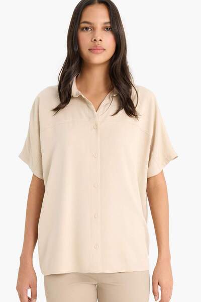 DeFacto Kurzärmliges Hemd mit kastigem Schnitt von Belmando E6386AX25SM