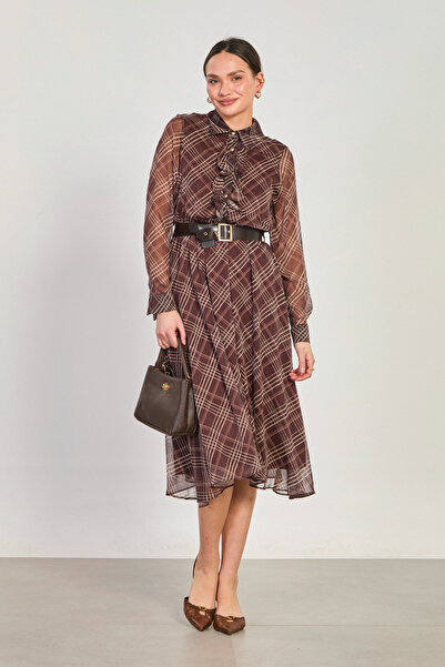 BARRELS AND OIL Kadın Ekoseli Beli Kemerli Uzun Şifon Elbise - Kahve