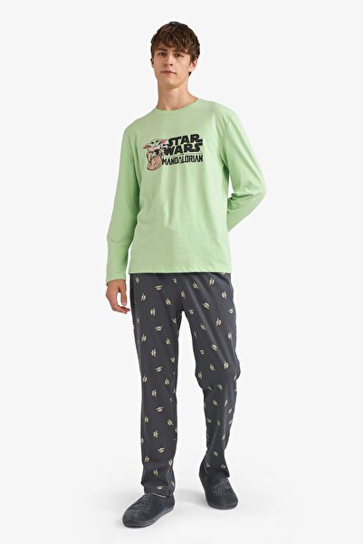 DeFacto طقم بيجامة ستار وورز-ماندالوريان بأكمام طويلة وجزء سفلي طويل F7497AX25AU