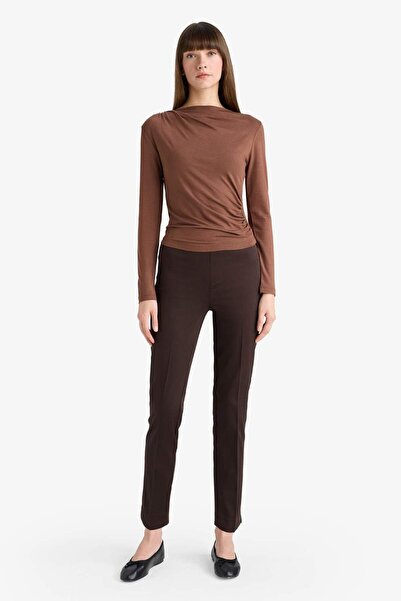 DeFacto Sigaret Normal Bell Straight Leg Satin Trousers J8743Az25Wn