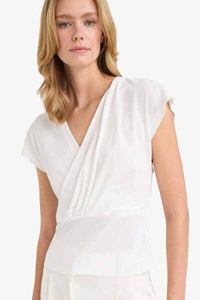 DeFacto Regular Fit Wrap Collar Blouse F7299Ax25Au