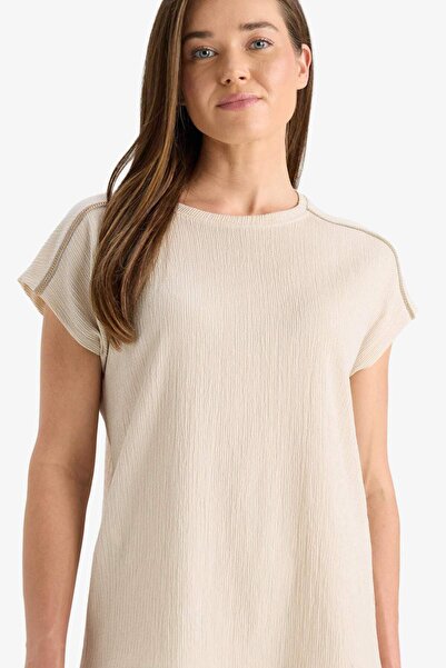 DeFacto Crew Neck Wrinkle Short Sleeve T-Shirt F6300Ax25Hs