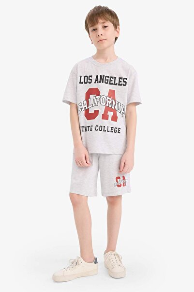 DeFacto 2er-Set bedrucktes Kurzarm-T-Shirt und Shorts für Jungen E3405A825SM