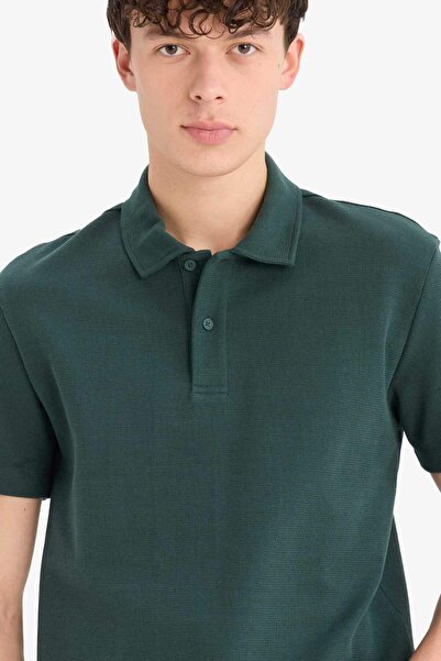 DeFacto Regular Fit Polo-Kragen Strukturiertes Basic-T-Shirt mit kurzen Ärmel...