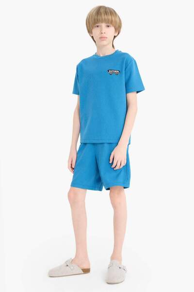 DeFacto طقم بيجامة وافل بأكمام قصيرة وشورت بخصر مطاطي للأولاد D9995A825SM