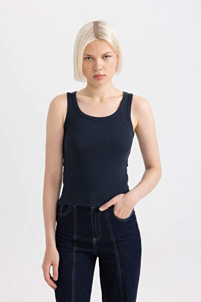 DeFacto Slim Fit Dar Kesim U Yaka Basic Düz Ribana Atlet C9826AXNS