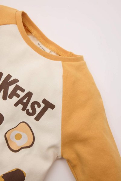 DeFacto Pijama Takım Baskılı Uzun Kollu Üst Beli Lastikli Alt Erkek Bebek D3438A524WN