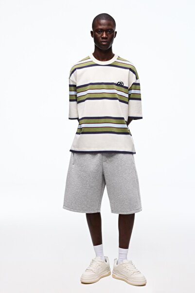 Bershka Oversize sentetik kauçuk bermuda