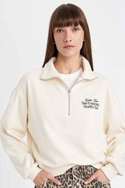 DeFacto Stand Collar Half Zipper Regular Fit Printed Sweatshirt - D5298Ax24Au