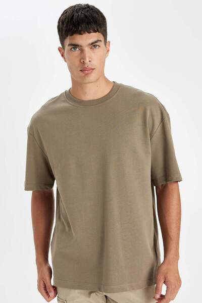 DeFacto 100% βαμβακερό μπλουζάκι με κοντό μανίκι με λαιμόκοψη με κοντό μανίκι...