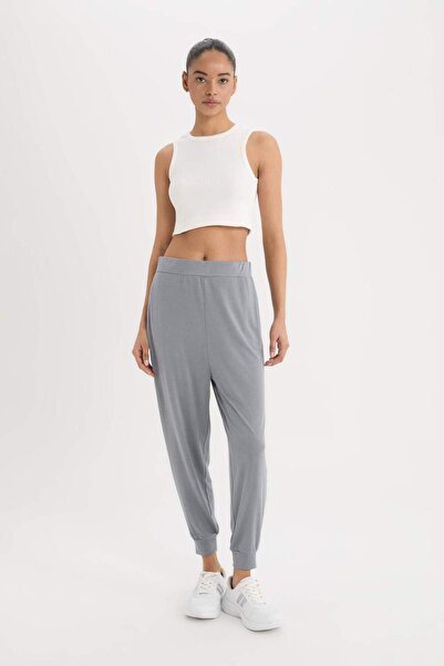 DeFacto Pantaloni oversize cu croială largă, picior de jogger, țesătură modal...