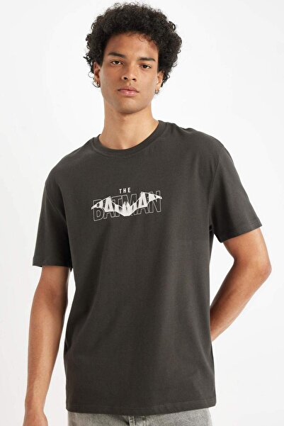 DeFacto 100 % Baumwolle, Batman-T-Shirt mit normaler Passform, Rundhalsaussch...