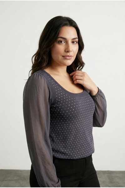 Stil Diva Μπλούζα με μακρύ μανίκι από τούλι σε μεγάλο μέγεθος με κέντημα με π...