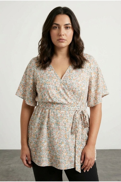 Stil Diva Bluză cu mâneci scurte, cu decolteu în V, cu curea în față, cu impr...