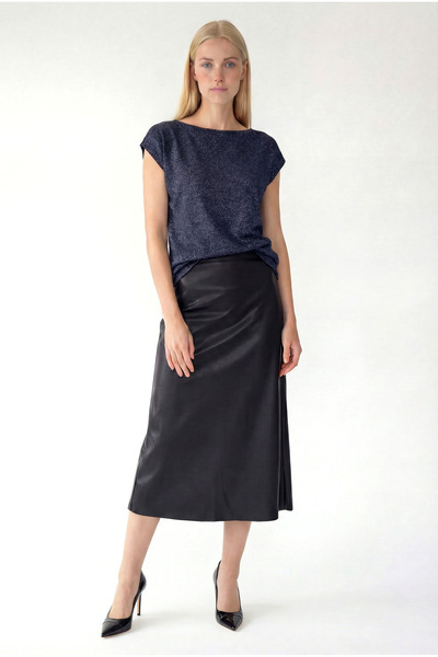 WESTMARK LONDON تي شيرت نسائي أسود وأبيض بياقة دائرية وأكمام قصيرة لامعة SKY ...