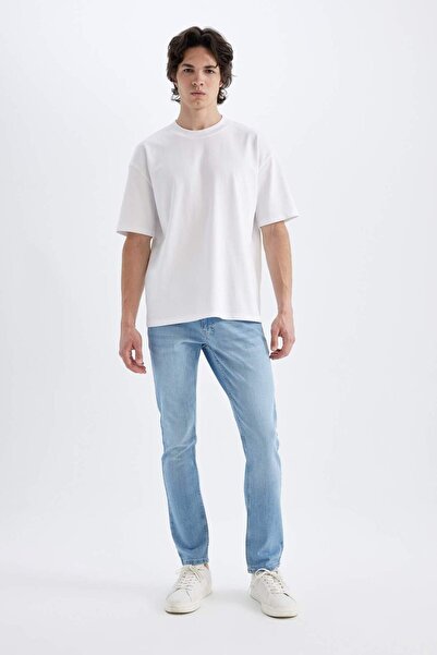 DeFacto Pedro Slim Fit Dar Kalıp Normal Bel Dar Paça Jean Pantolon D4466AX24HS
