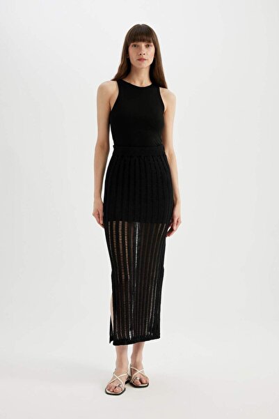 DeFacto Regular Fit Yırtmaçlı Triko Örgü Midi Etek D1989AX24SM