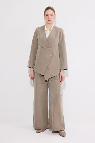 Touché Privé طقم بنطلون معطف غير متماثل مع تفاصيل أزرار