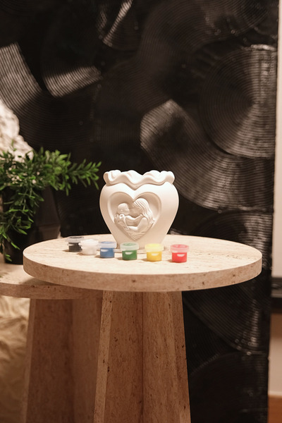 Psymera Hobi Atölyesi Anne ve Çocuk Figürlü Boyanabilir Dekoratif Vazo – Anne...